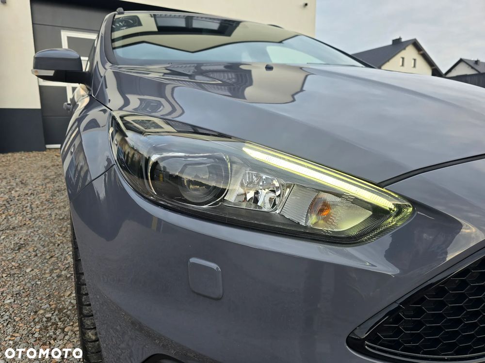 Ford Focus 2.0 EcoBoost ST mit Leder-Sport-Paket - 12