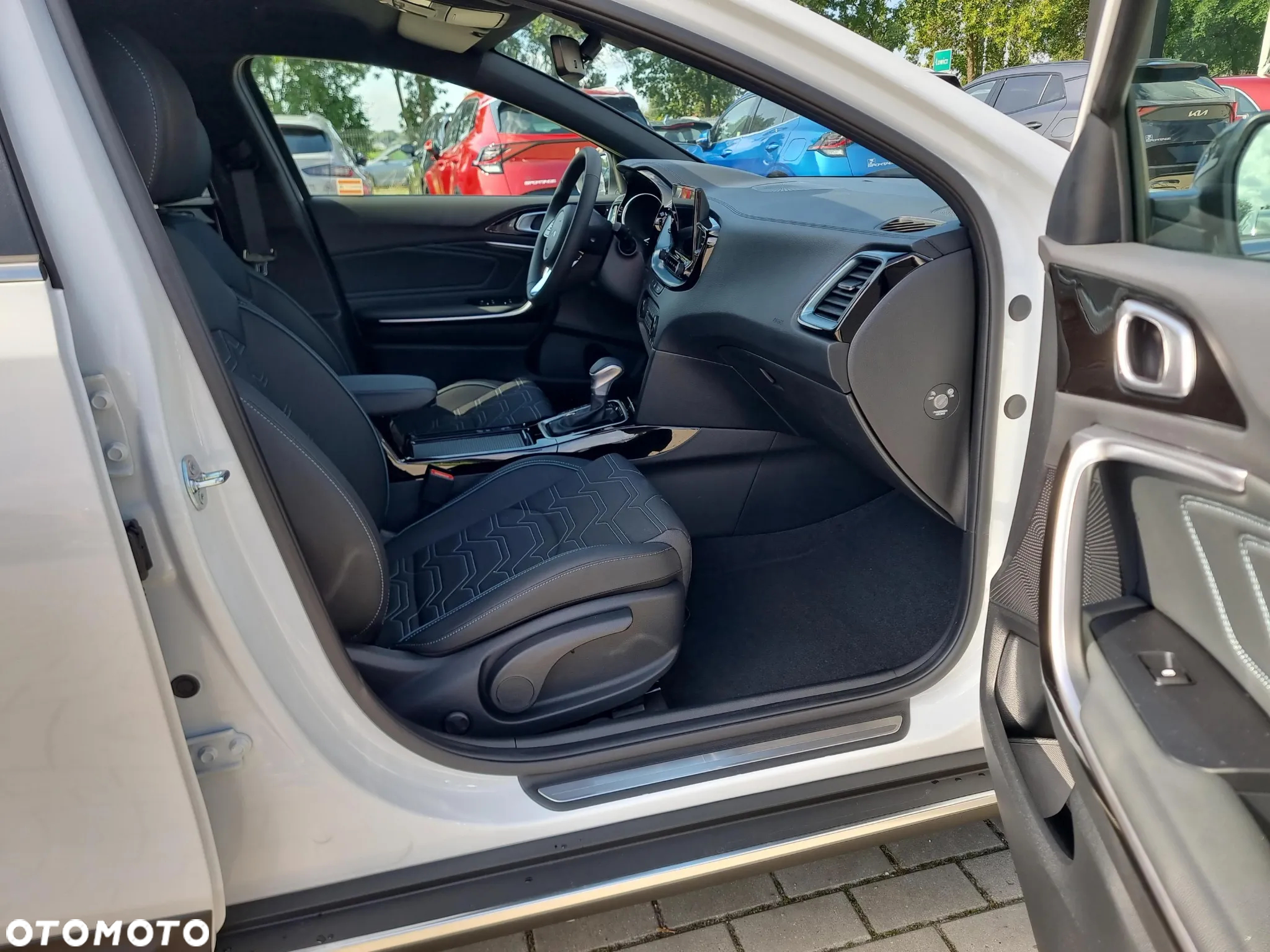 Kia XCeed 1.6 T-GDI Tribute DCT - 13
