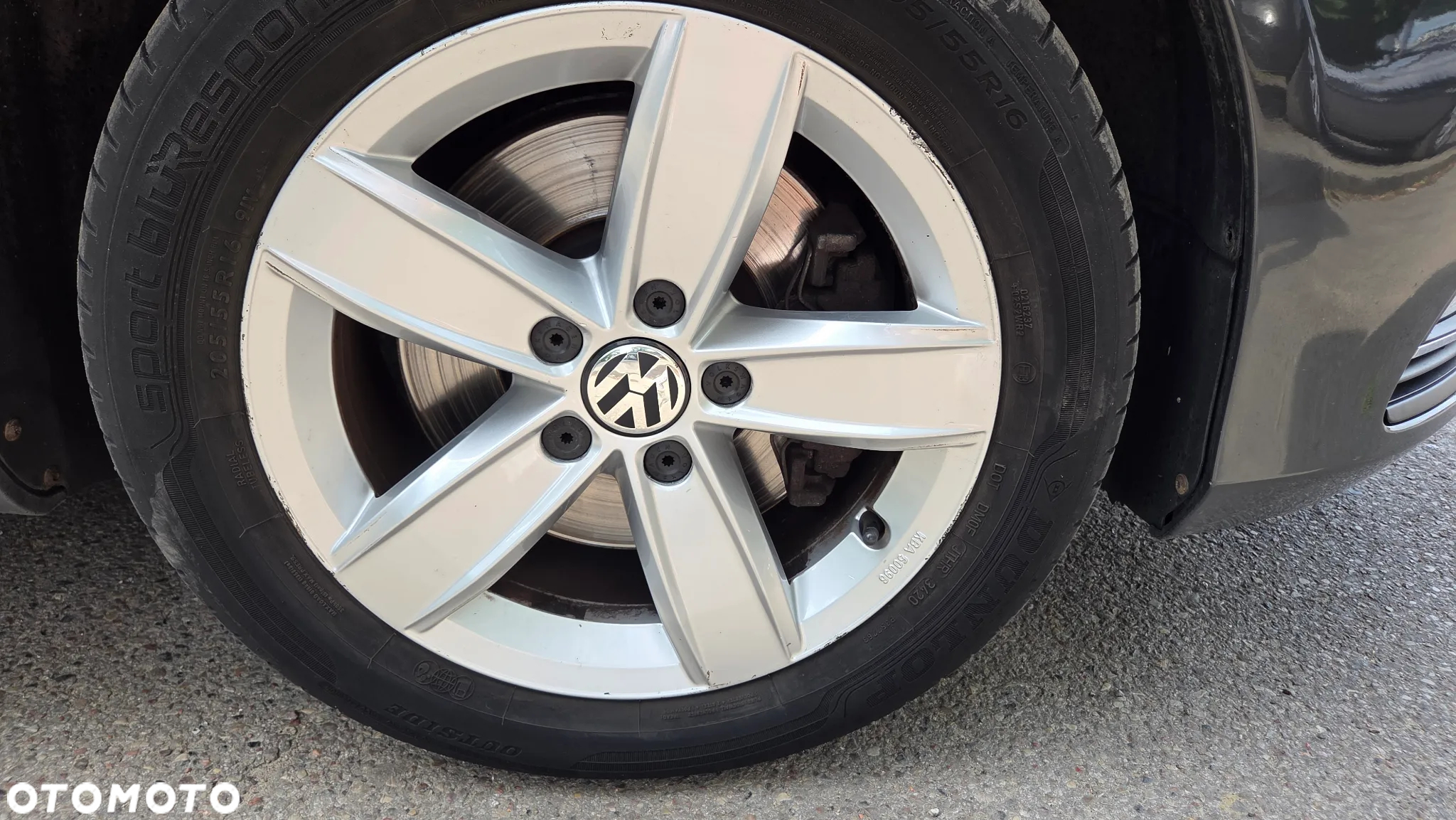 Volkswagen Passat - 13