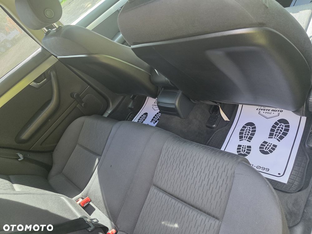 Audi A4 Avant 1.9 TDI - 12