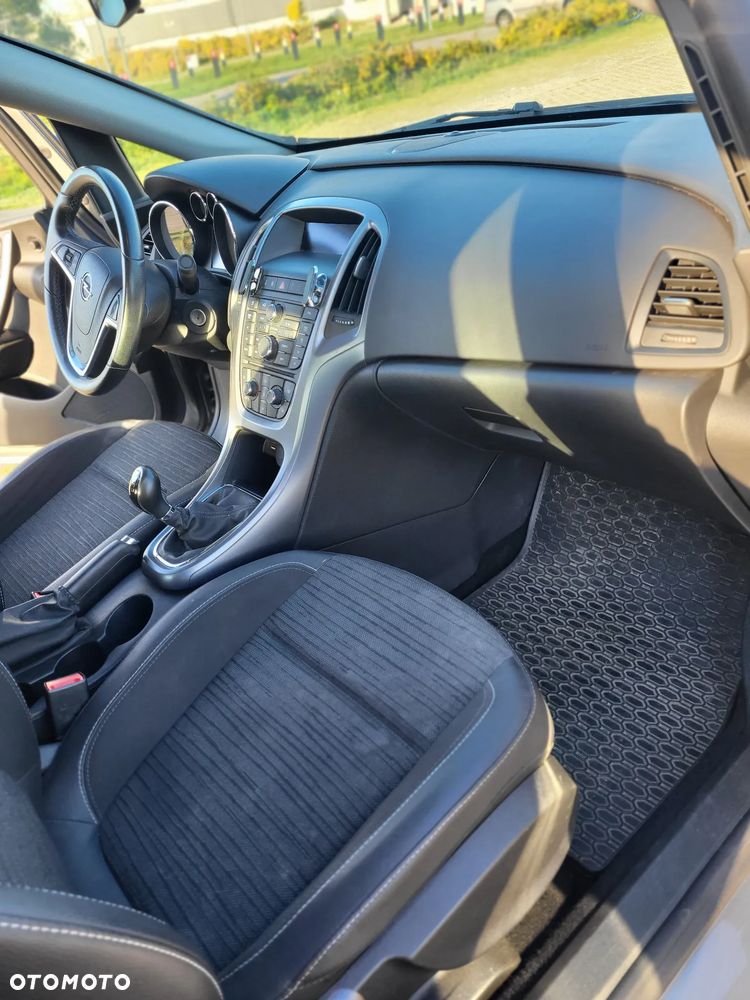 Opel Astra - 12