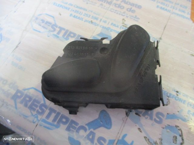 Interruptor 2108213851 MERCEDES W203 2004 BOTÃO DE CONTROLE DO ASSENTO DIREITO MERCEDES W203 SPORT COUPE 2006 C 220 Cdi  0P  BOTÃO DE CONTROLE DO ASSENTO DIREITO - 1