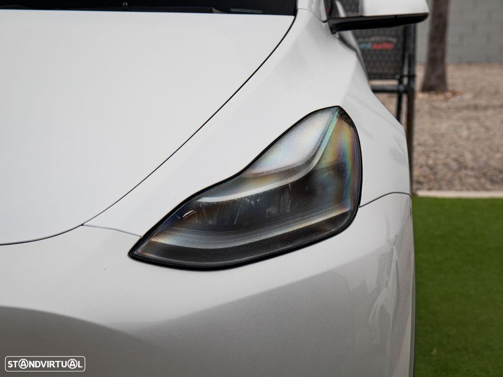 Tesla Model Y Performance Tração Integral - 16