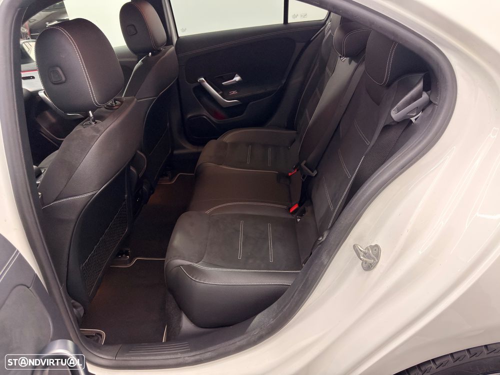 Mercedes-Benz A 250 Limousine e 8G-DCT AMG Line Advanced - 14