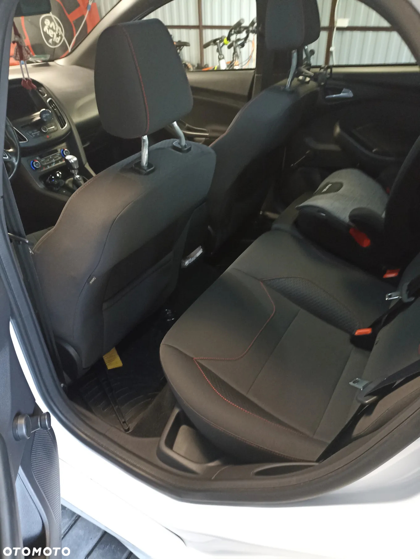 Ford Focus 1.5 TDCi ST-Line - 11