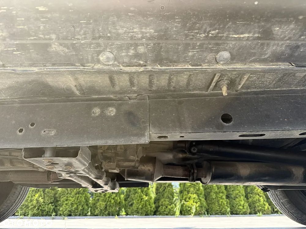 Jeep Cherokee 2.8 CRD Sport - 15