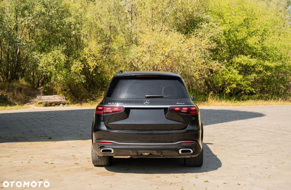 Mercedes-Benz Gls 2024 photo 3