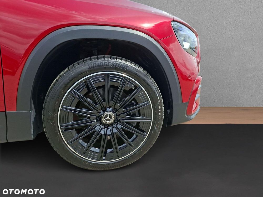 Mercedes-Benz GLB 220 mHEV 4-Matic AMG Line 8G-DCT - 16