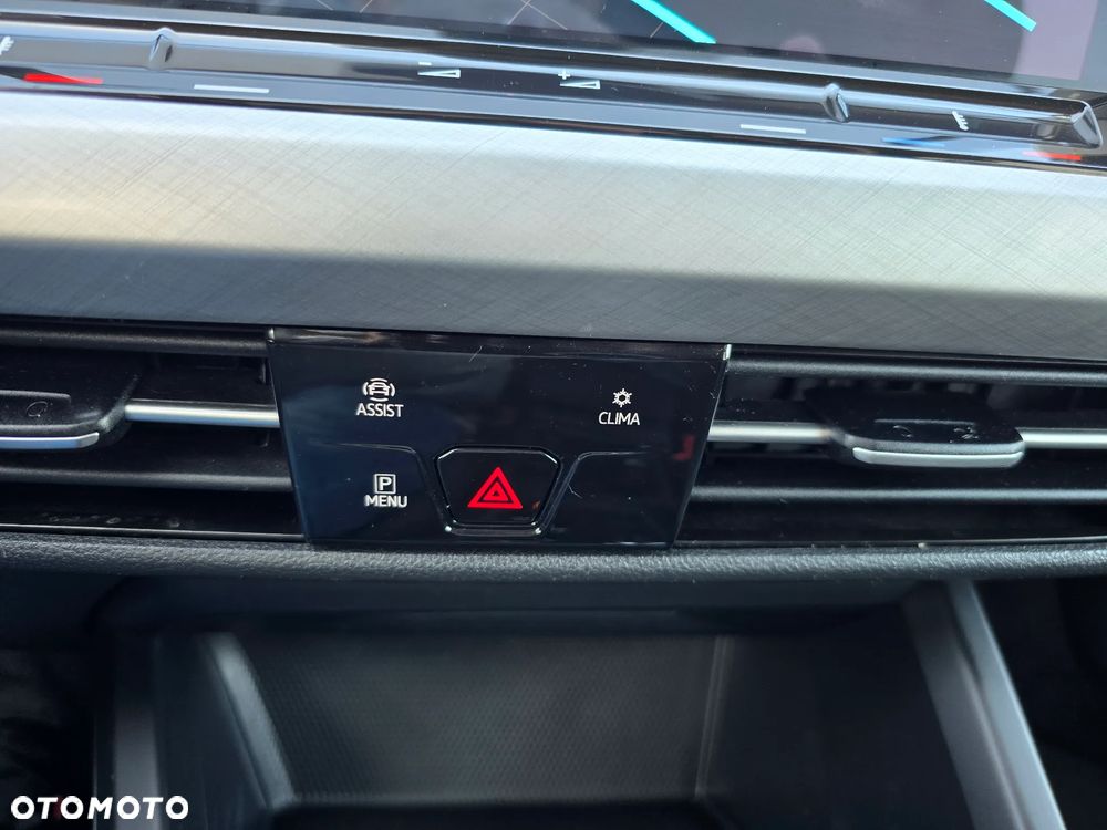 Volkswagen Golf - 34