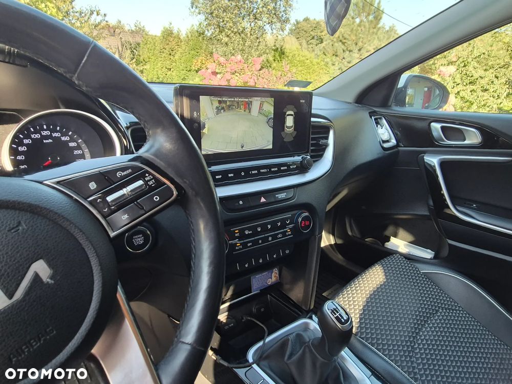 Kia XCeed - 16