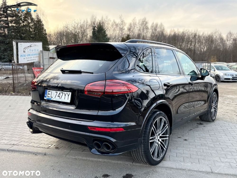 Porsche Cayenne Diesel Platinum Edition - 18