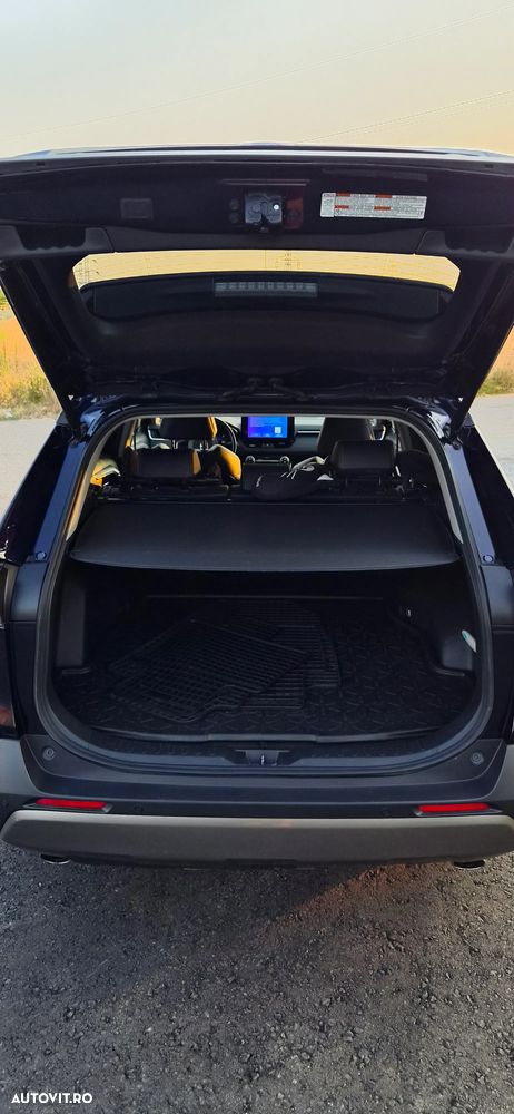 Toyota RAV4 2.5 VVT-iE 4x4 Luxury Plus - 11