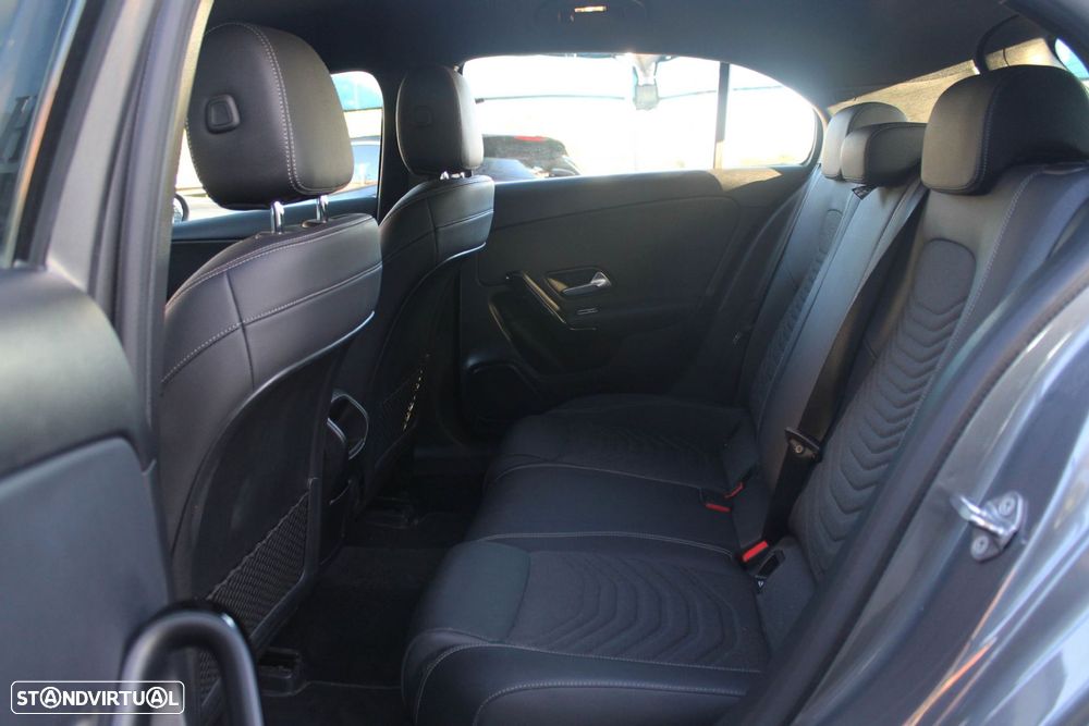 Mercedes-Benz A 180 d Style Plus Aut. - 28