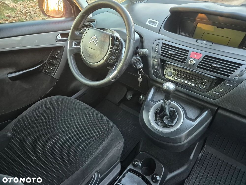 Citroën C4 Picasso - 10