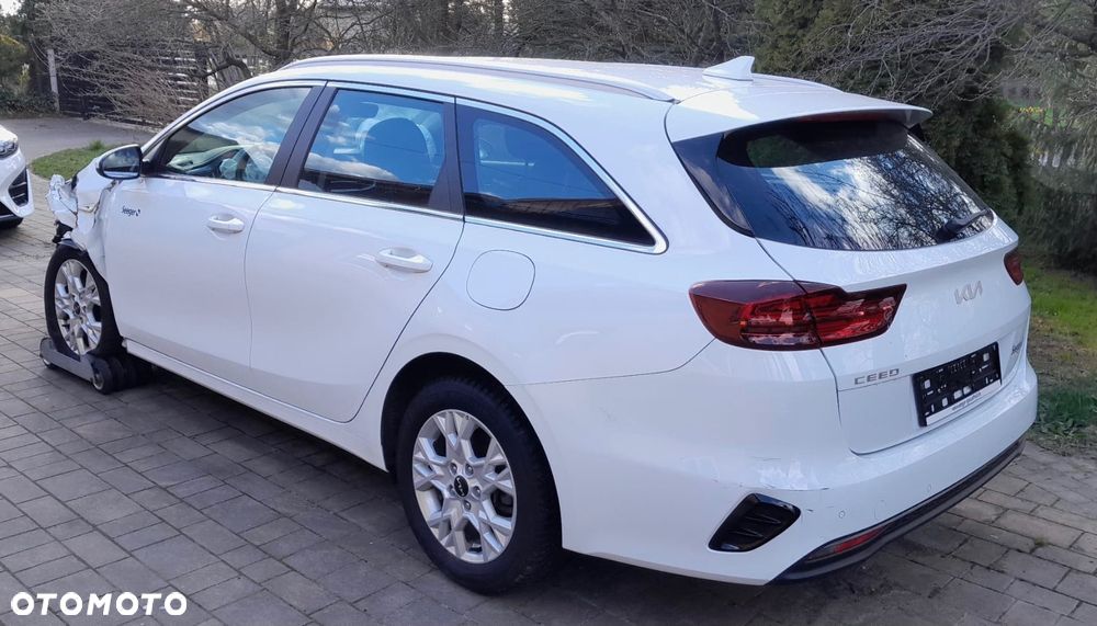 Kia Ceed 1.5 T-GDI DCT7 OPF Spirit - 8