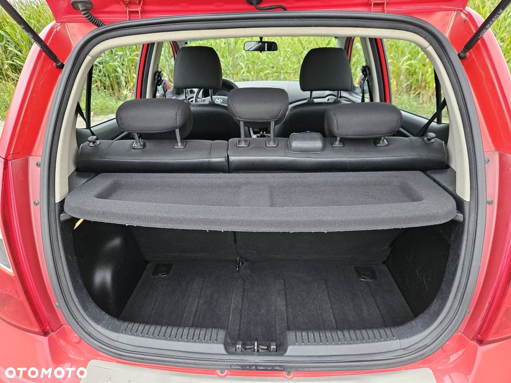 Hyundai i10 1.1 Comfort - 9