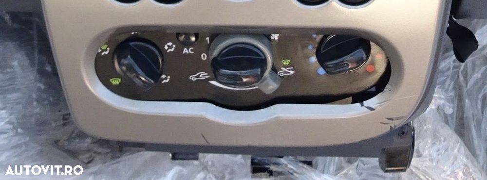 Panou comanda AC Dacia Sandero Stepway din 2010 - 1