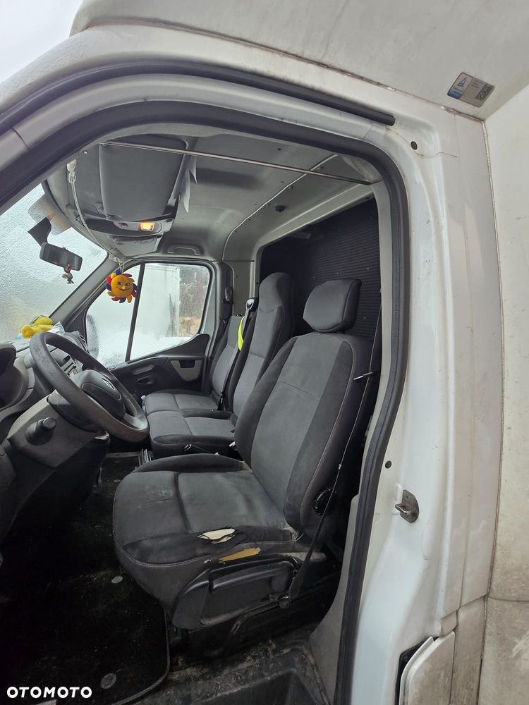 Renault master z kabiną sypialnianą - 7