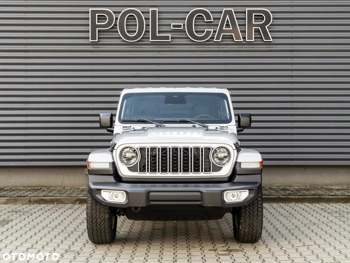 Jeep Wrangler Unlimited GME 2.0 Turbo Sahara - 2