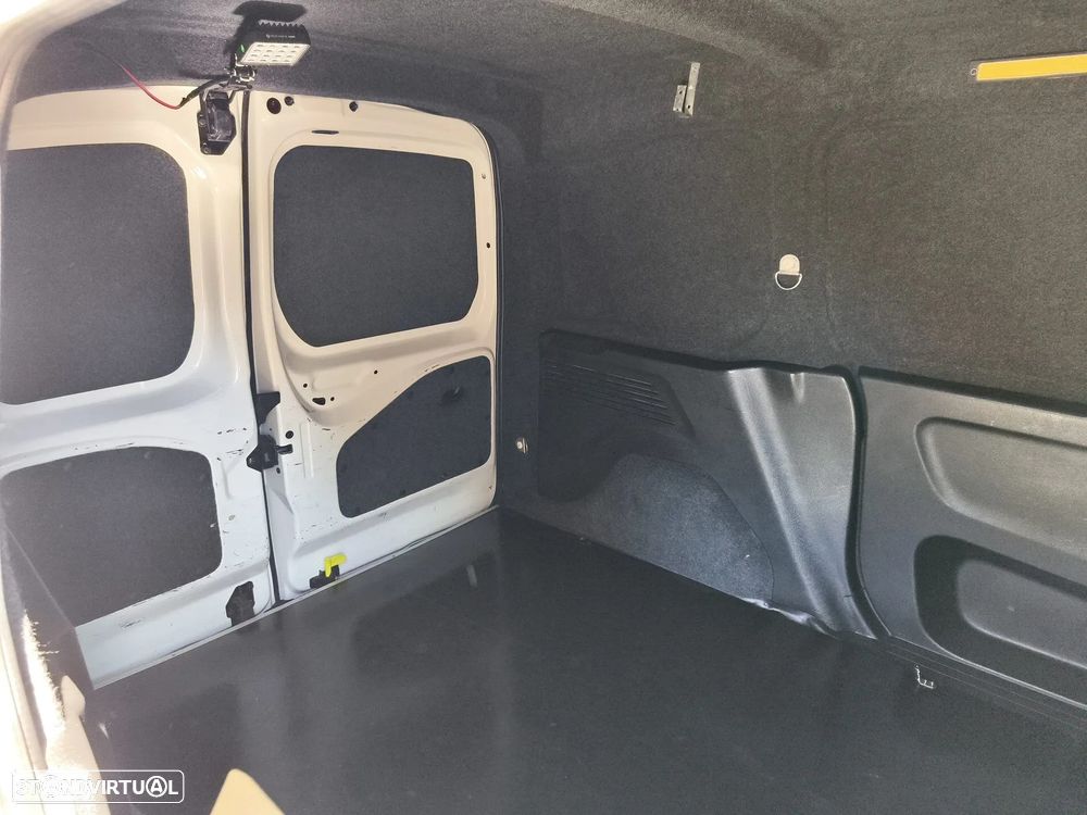 Citroën Berlingo 1.5 BlueHDi 3 Lugares - 21