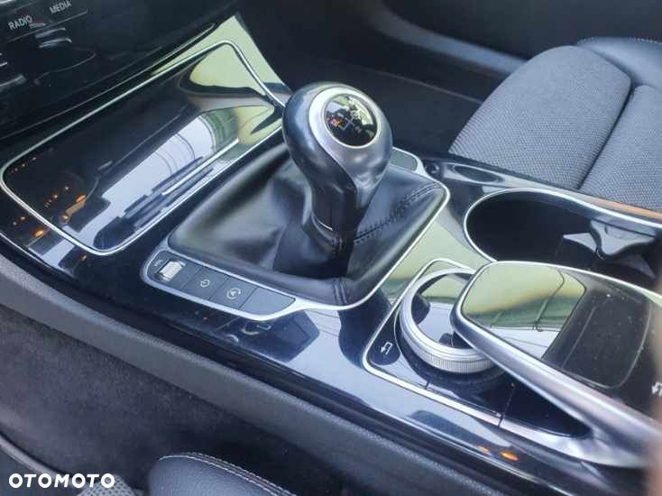 Mercedes-Benz Klasa C 180 Avantgarde - 14