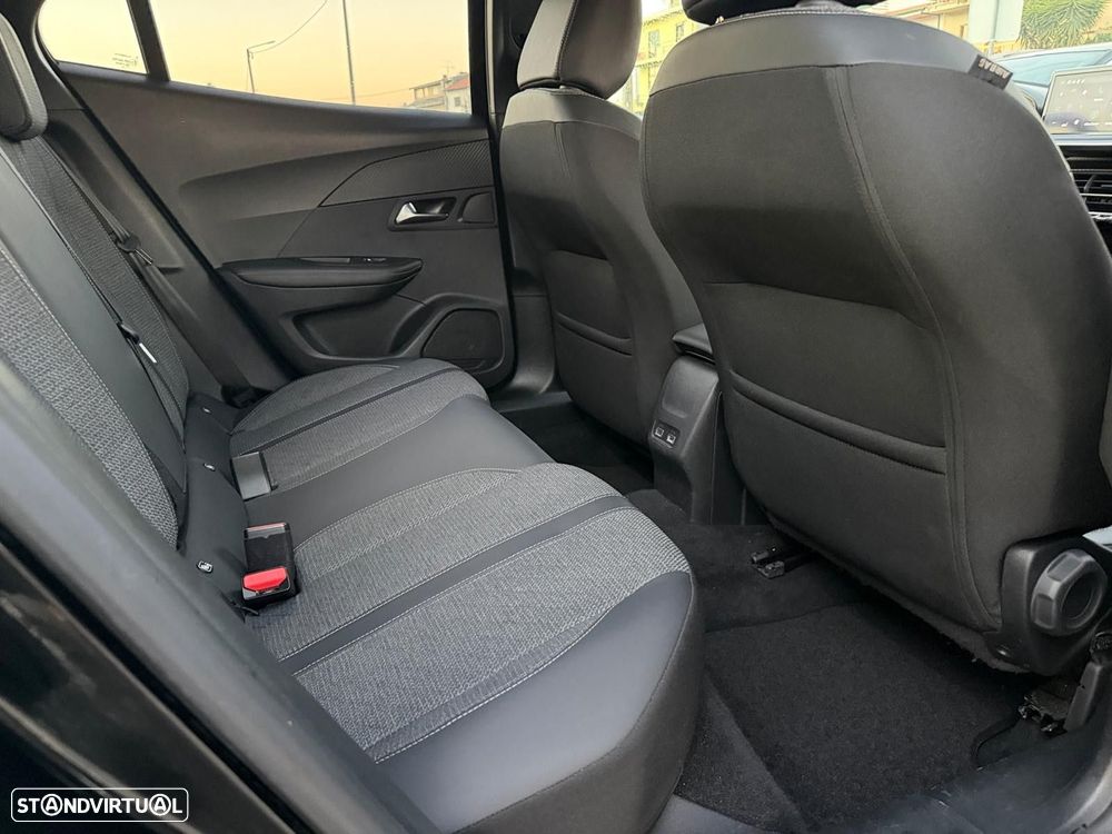 Peugeot 2008 1.2 PureTech Allure - 14