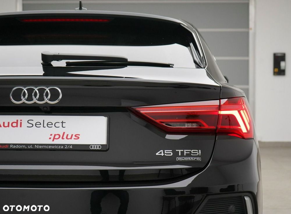Audi Q3 Sportback - 9