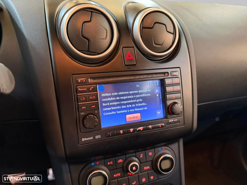 Nissan Qashqai - 13