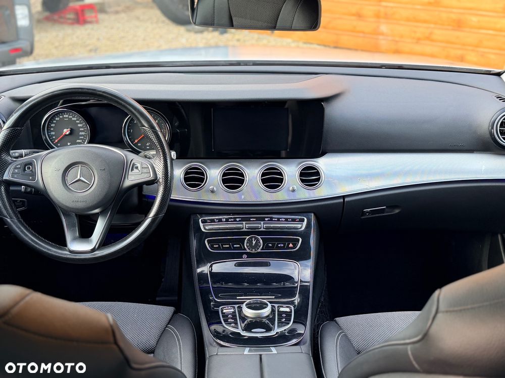 Mercedes-Benz Klasa E - 25