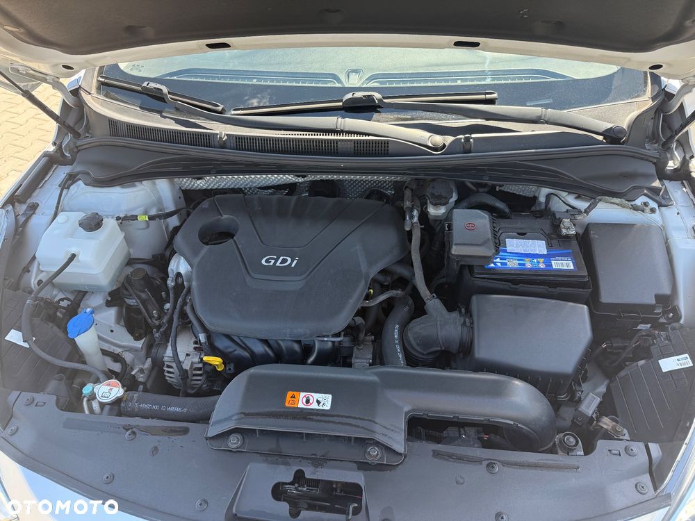 Hyundai i40 Kombi blue 1.6 Family+ - 17