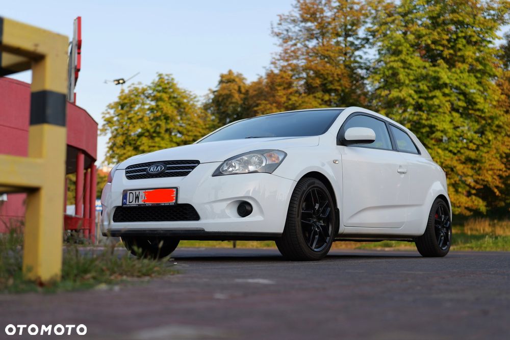 Kia ProCeed 1.4 L - 4