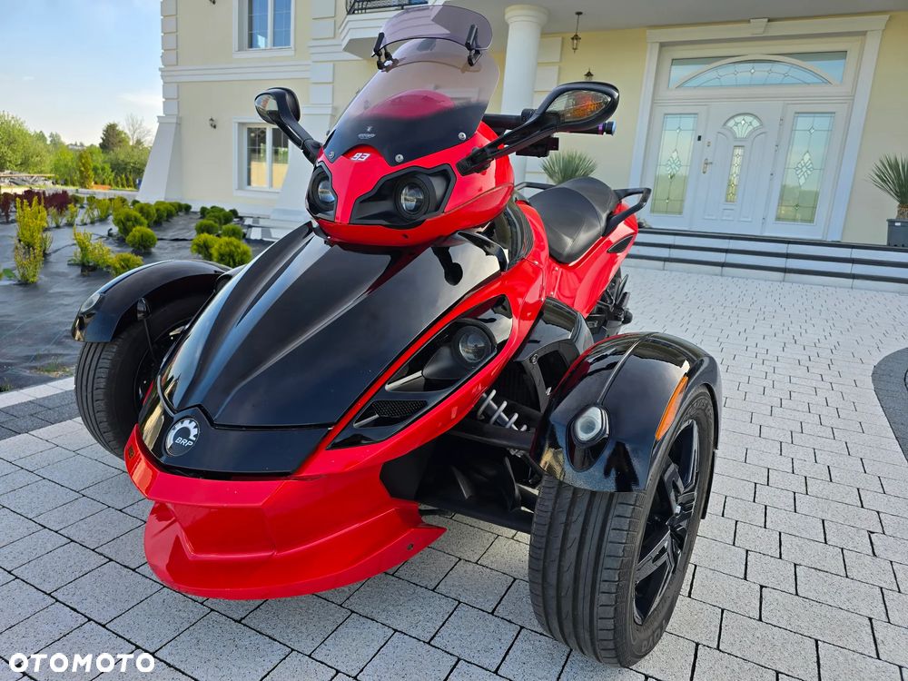Can-Am Spyder - 35