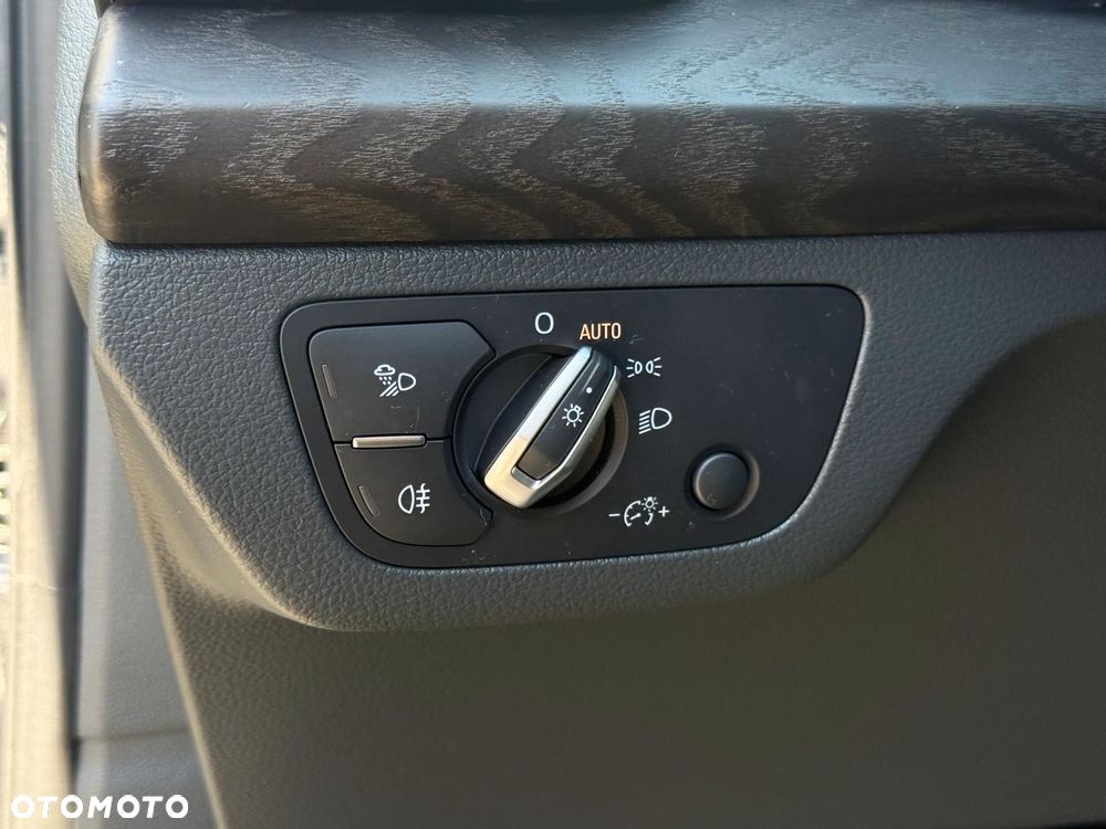 Audi Q5 55 TFSIe quattro S tronic S line - 18