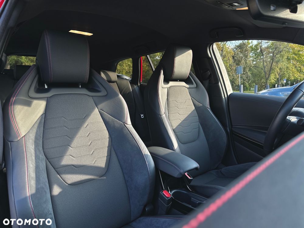 Toyota Corolla 1.8 Hybrid Selection - 32