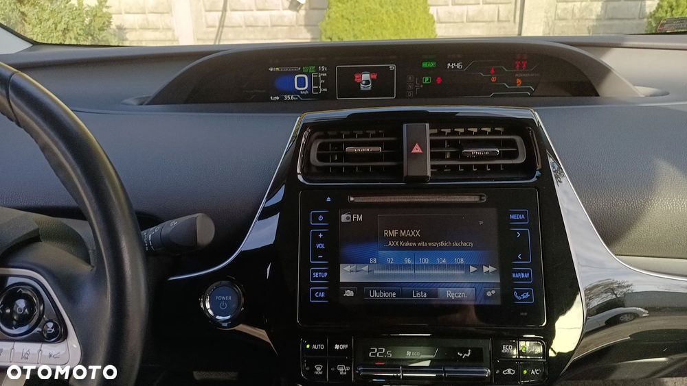 Toyota Prius - 13