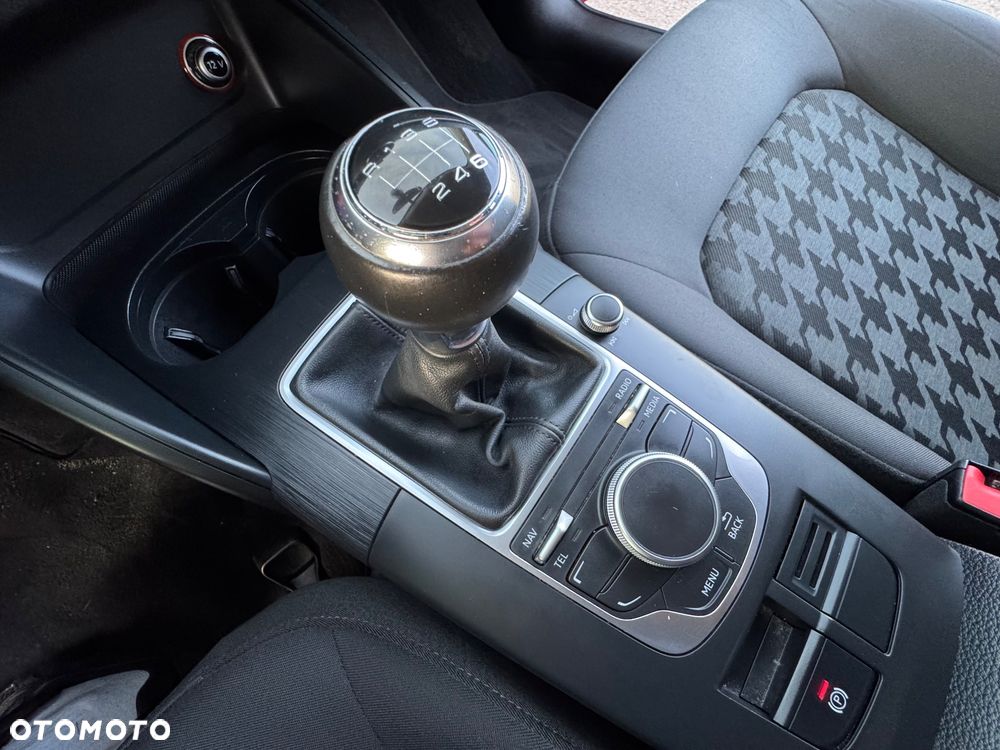 Audi A3 Sportback - 15