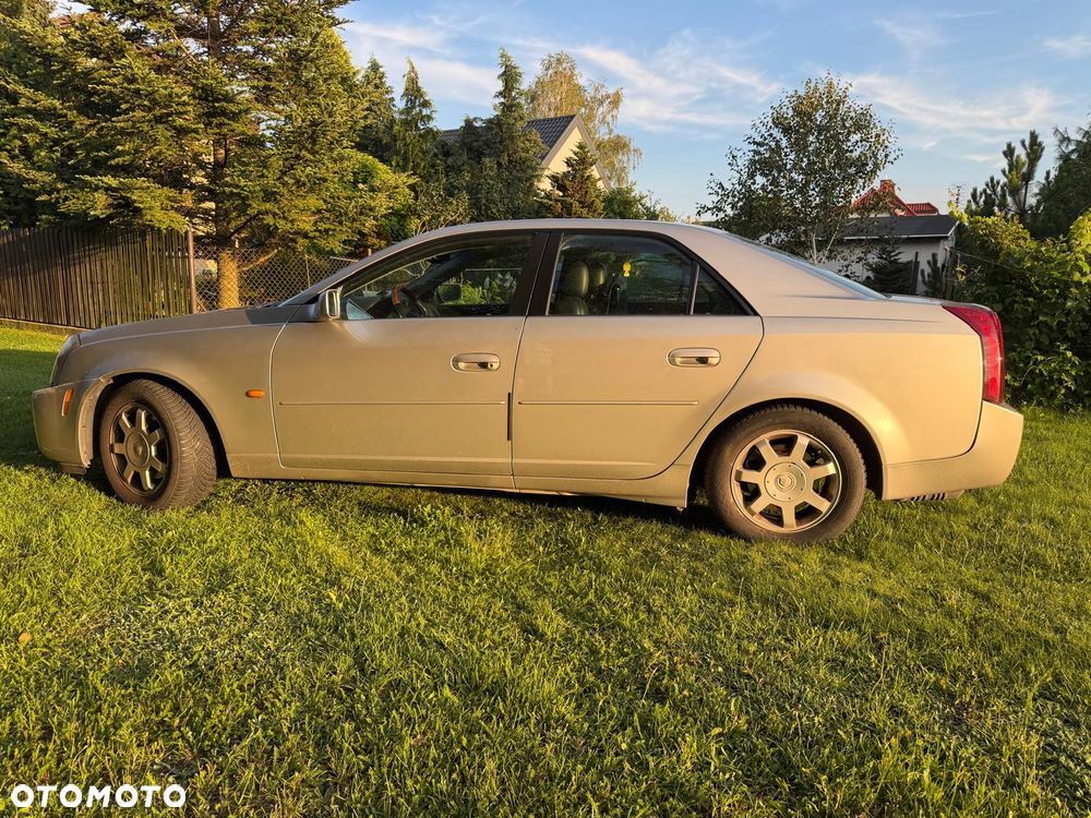 Cadillac CTS - 5