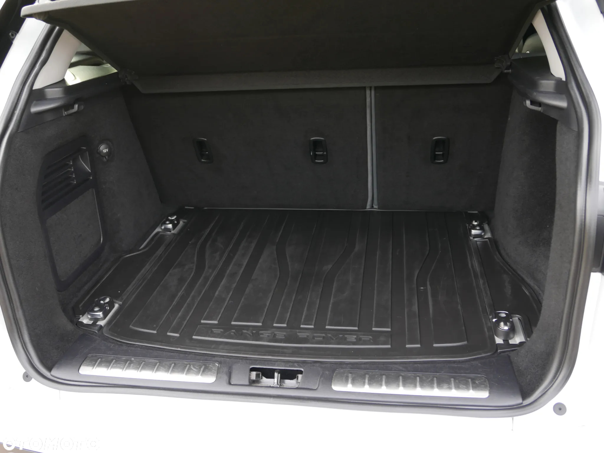 Land Rover Range Rover Evoque - 12