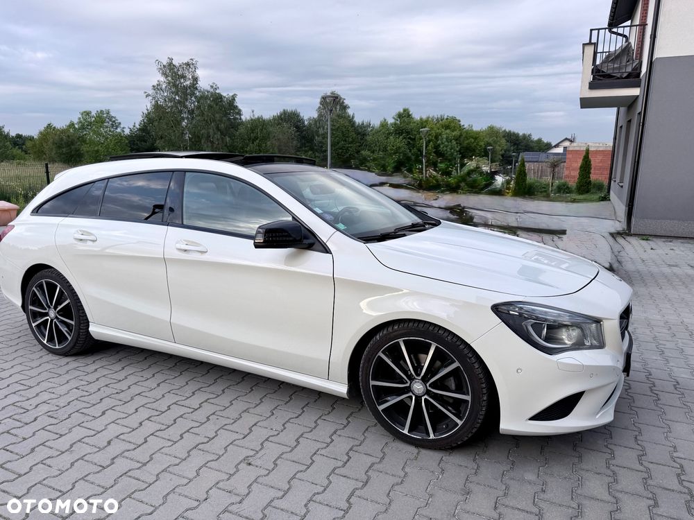 Mercedes-Benz CLA 200 7G-DCT - 7