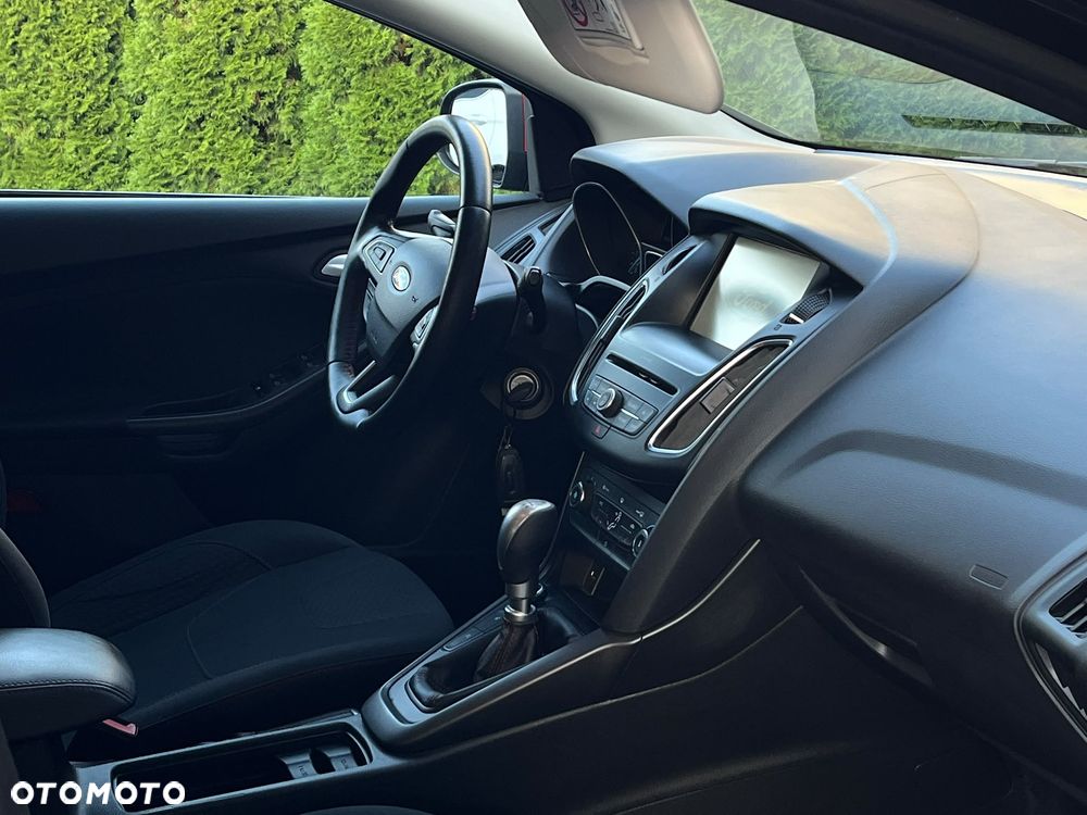 Ford Focus - 10