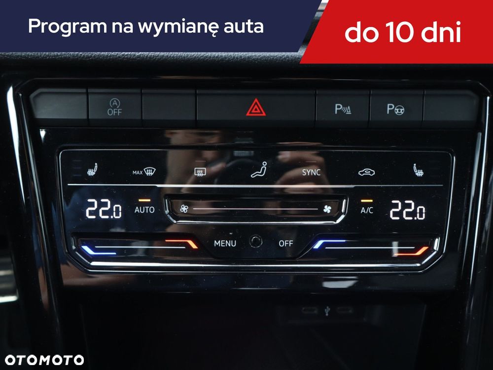 Volkswagen T-Roc - 14