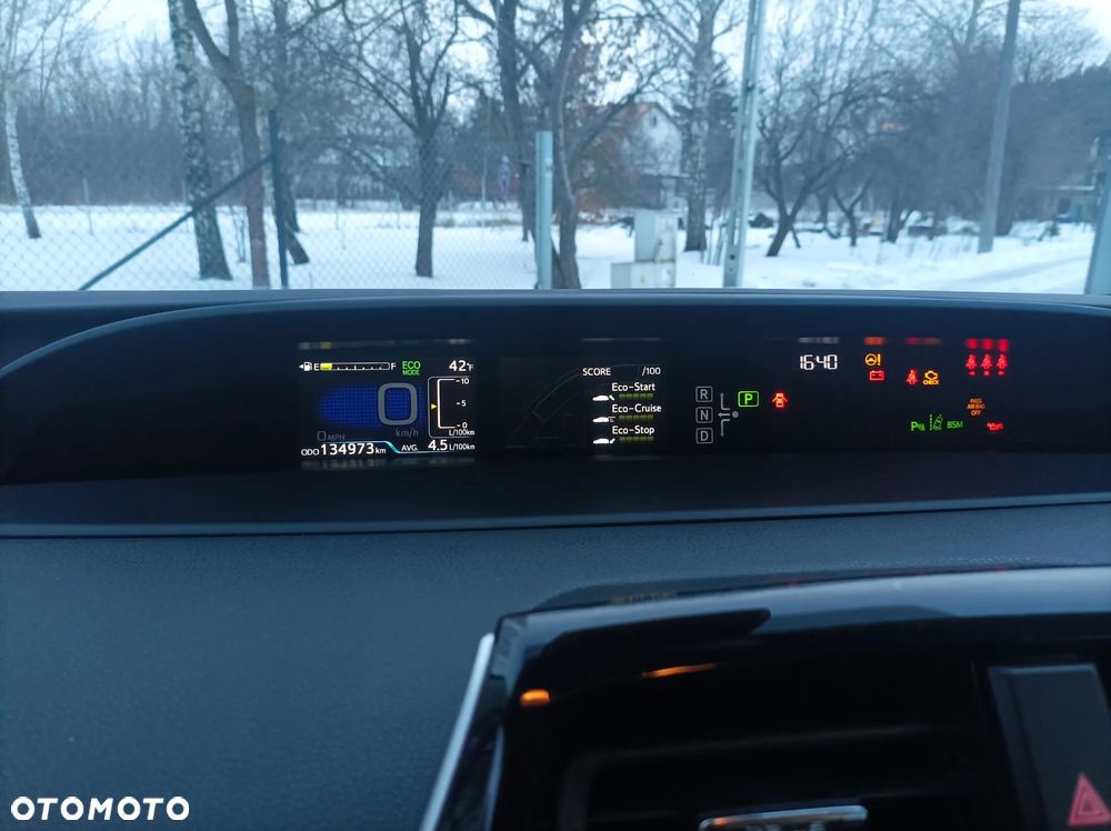 Toyota Prius Hybrid Comfort - 9