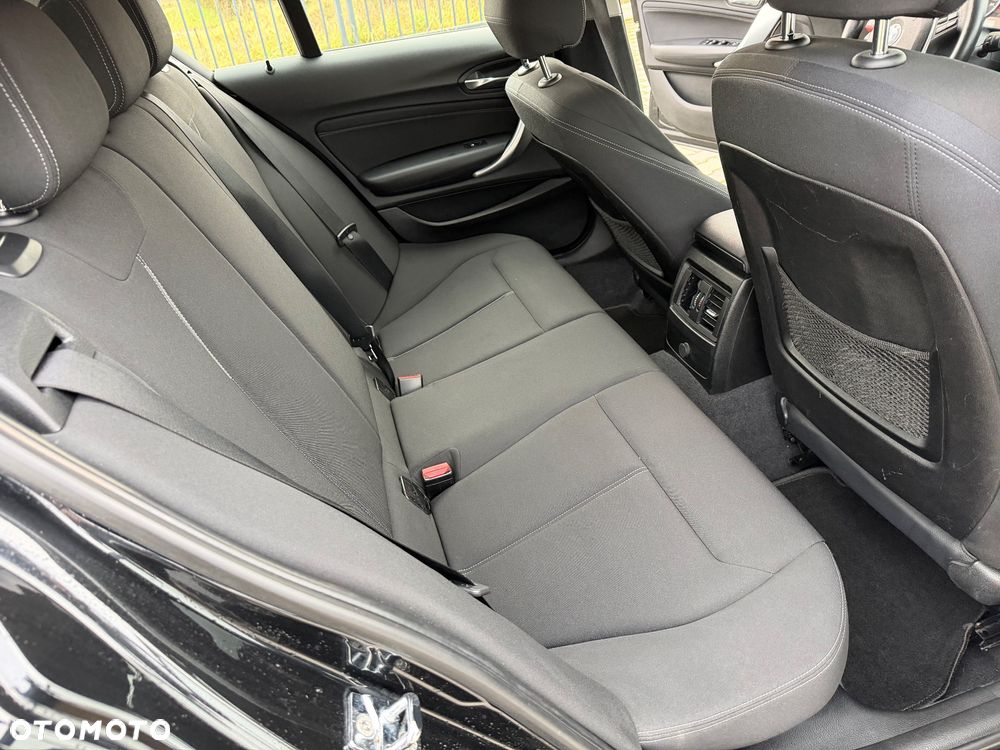 BMW Seria 1 118i Sport Line - 18