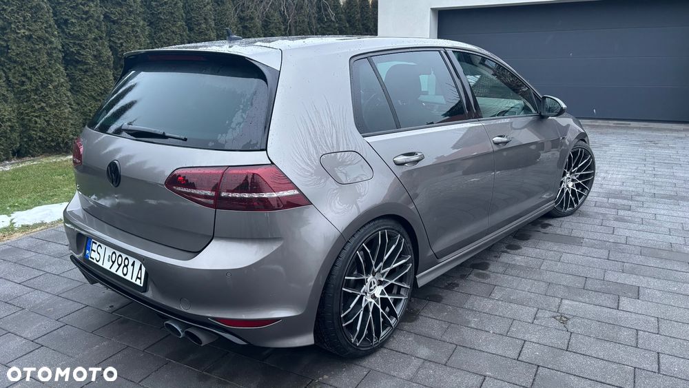 Volkswagen Golf - 3