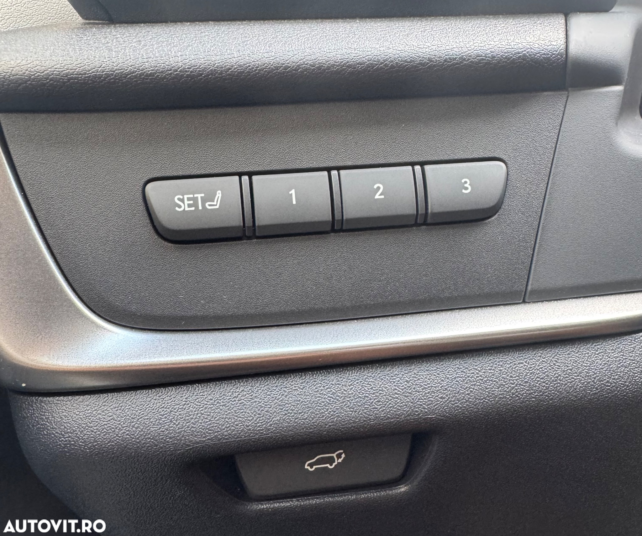 Lexus RZ 450e AWD Executive - 21