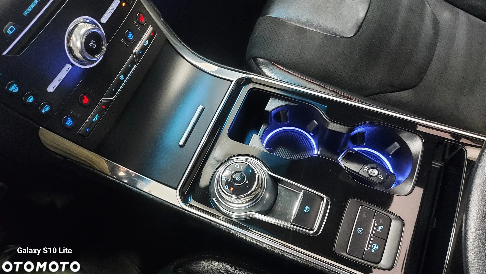 Ford Edge 2.0 EcoBlue Twin-Turbo 4WD ST-Line - 12