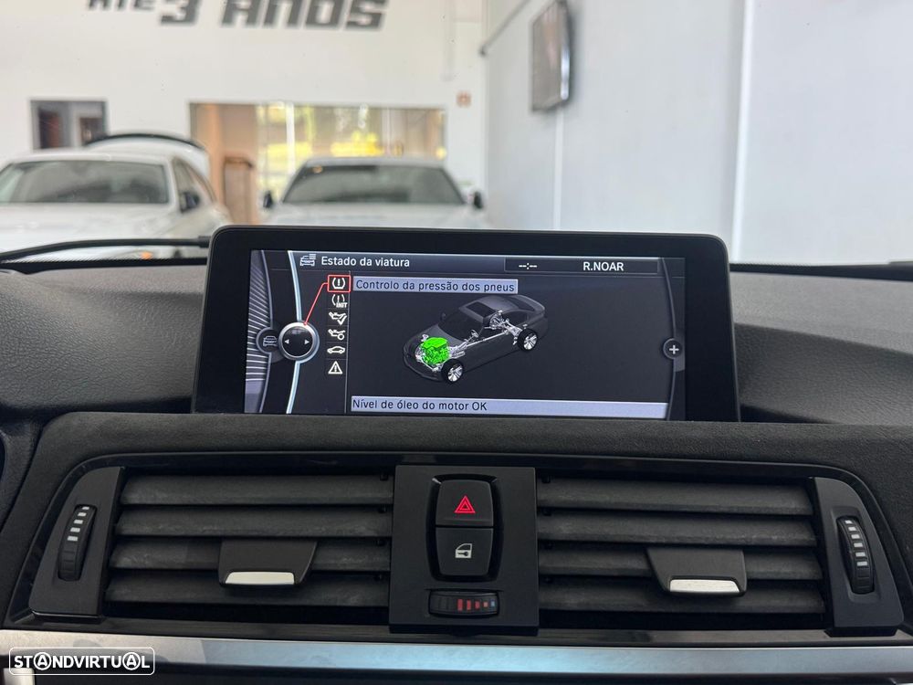 BMW 328 i Auto Pack M - 29