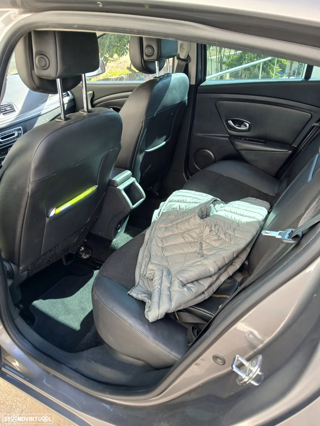 Renault Mégane 1.5 dCi Dynamique - 4
