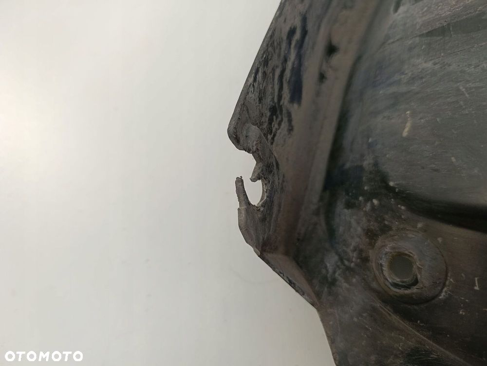 BMW C-EVOLUTION PŁUG NADKOLE PRZÓD - 7