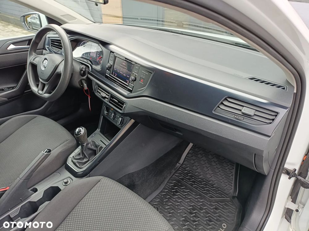 Volkswagen Polo 1.6 TDI SCR Trendline - 17
